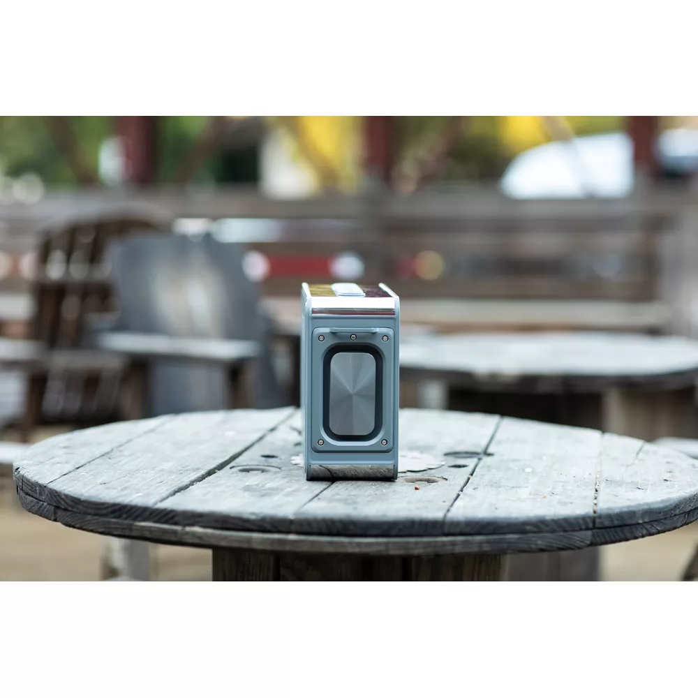 Caixa de som em ABS 100% reciclado com microfone Personalizada