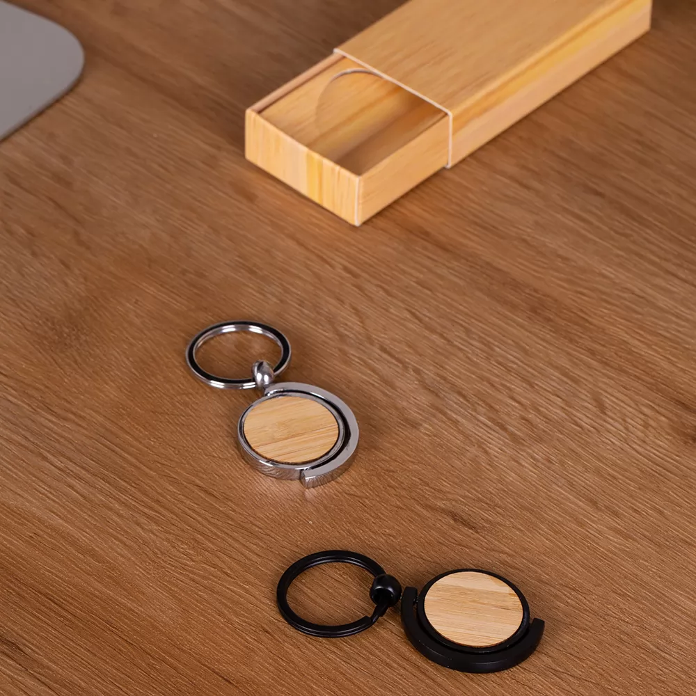 Chaveiro de Metal com detalhes em Bambu Personalizado
