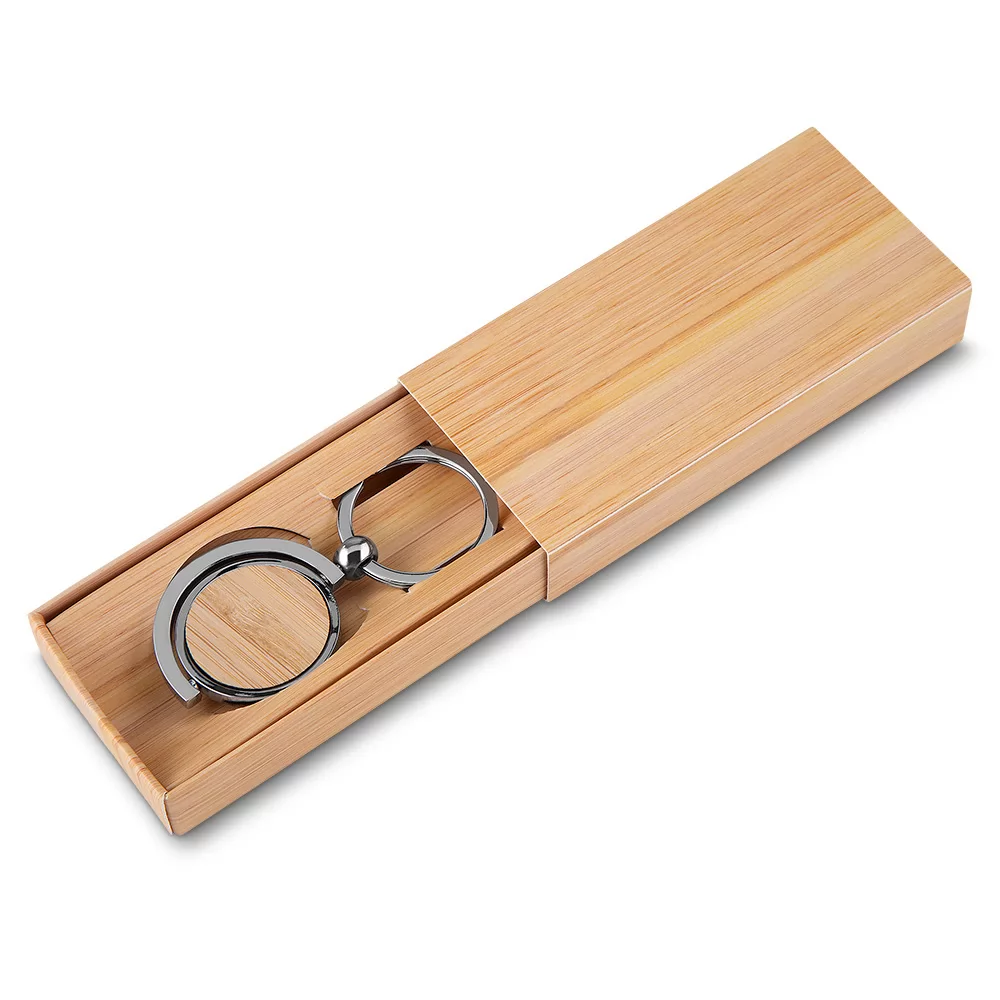 Chaveiro de Metal com detalhes em Bambu Personalizado