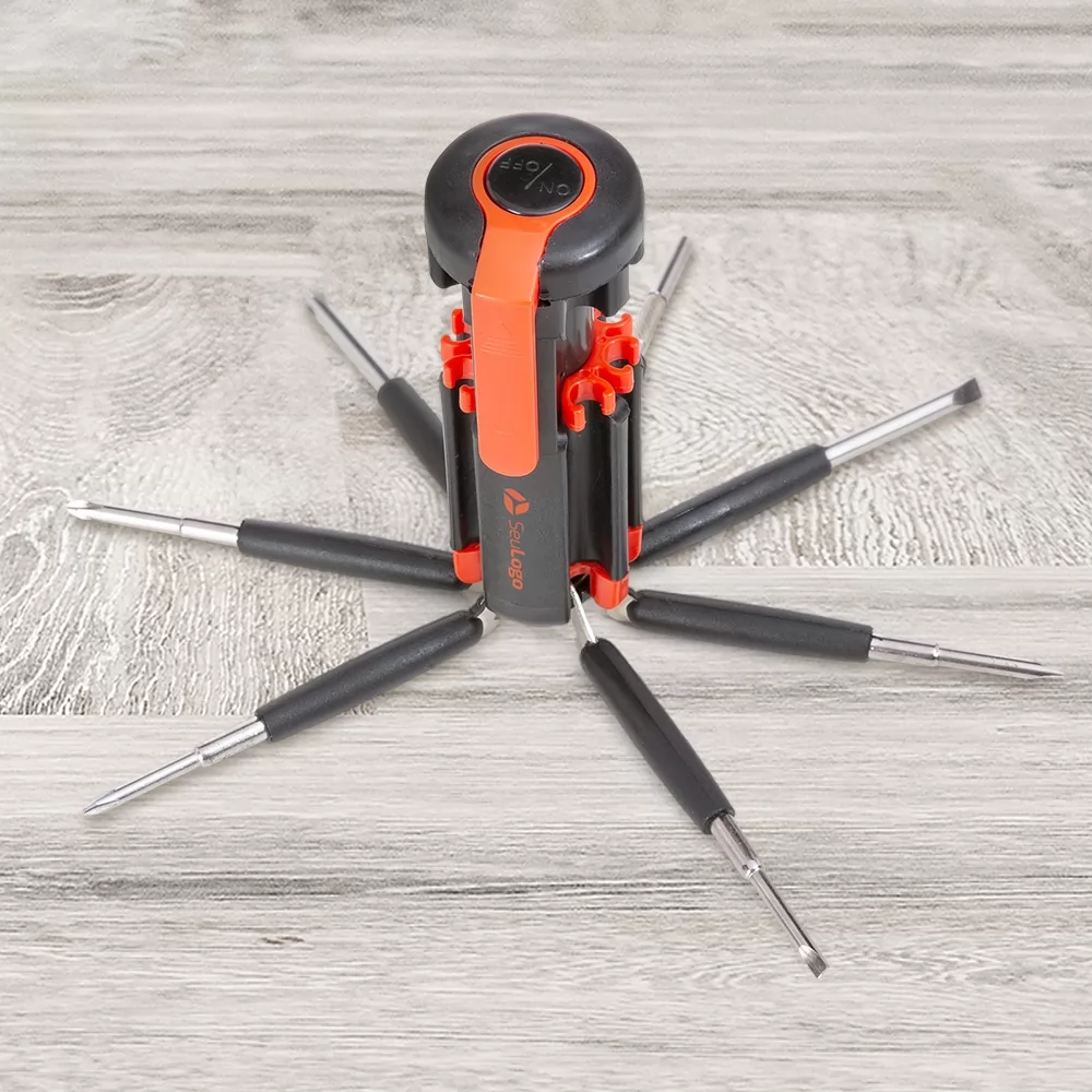 Kit Ferramenta 7 Chaves com Lanterna Personalizado