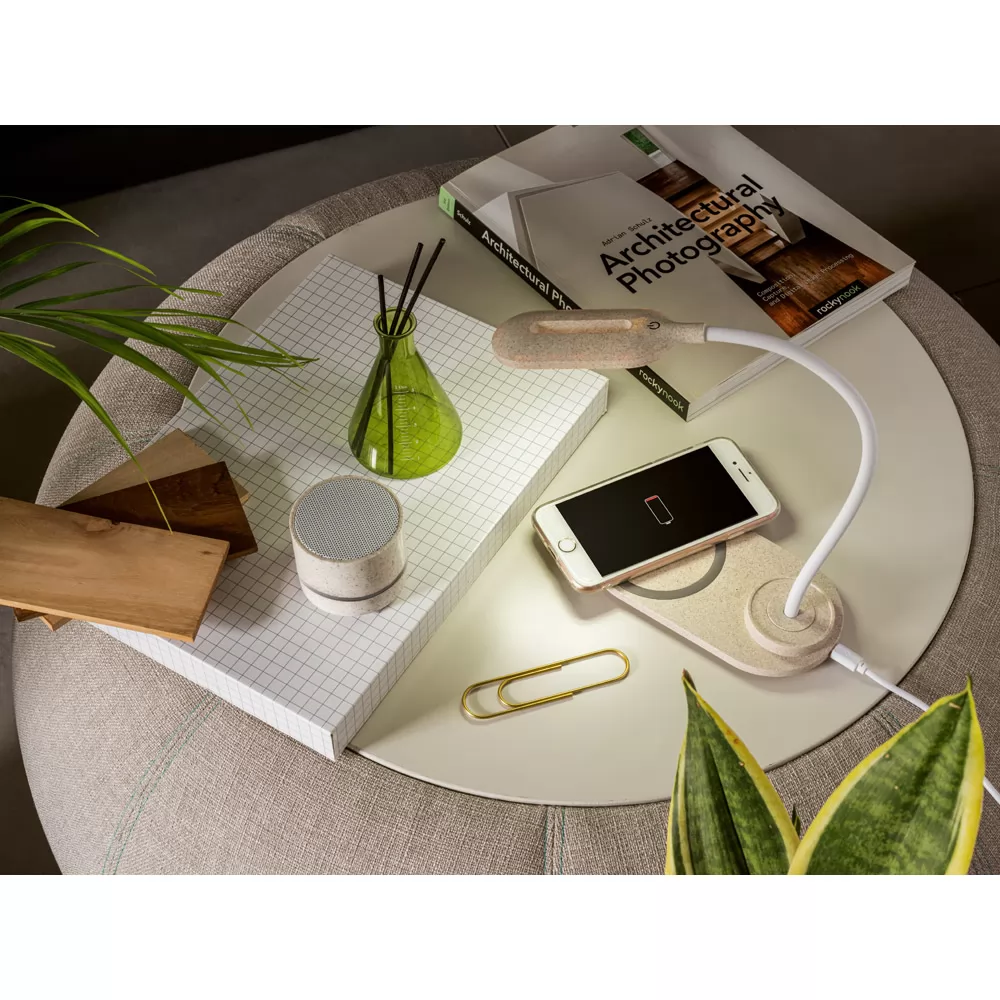 Luminária de mesa com carregador wireless Personalizada