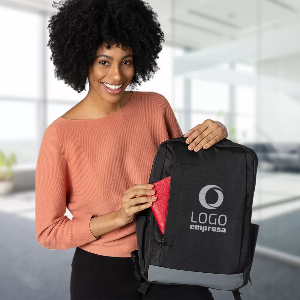 Mochila de Nylon USB Personalizada