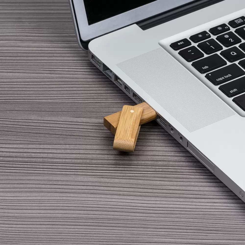 PEN DRIVE BAMBU 16 GB GIRATÓRIO Personalizado